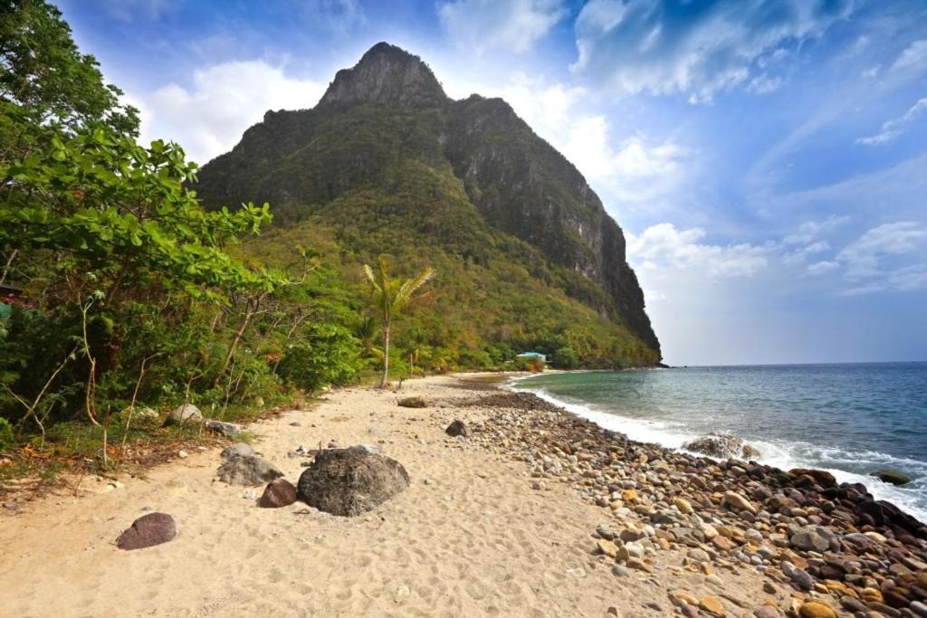 Authentic St, Lucian Experience At Prestigious 2-Bed Villa - Colibri Cottage Villa Soufrière Buitenkant foto